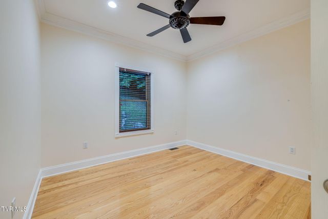 1320 Suntree Road, Unicoi, TN 37692