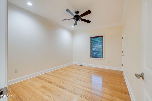1320 Suntree Road, Unicoi, TN 37692