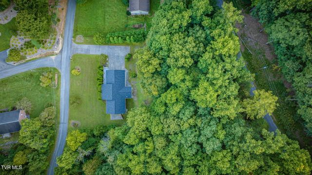 1320 Suntree Road, Unicoi, TN 37692
