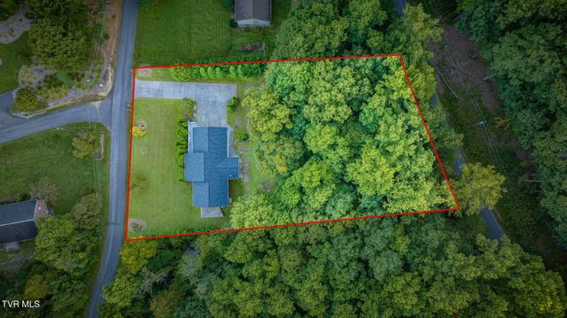 1320 Suntree Road, Unicoi, TN 37692