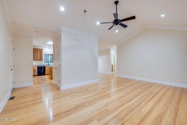 1320 Suntree Road, Unicoi, TN 37692