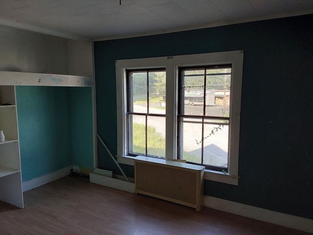 96 East St, Ware, MA 01082