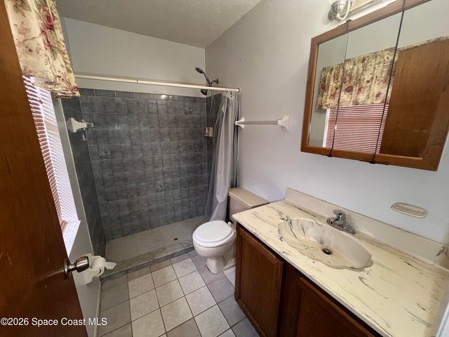 1586 Wacker Avenue SE, Palm Bay, FL 32909
