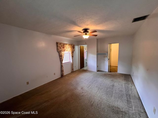 1586 Wacker Avenue SE, Palm Bay, FL 32909