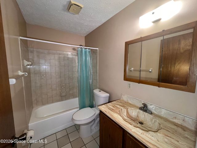 1586 Wacker Avenue SE, Palm Bay, FL 32909