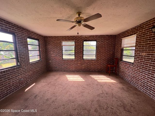 1586 Wacker Avenue SE, Palm Bay, FL 32909