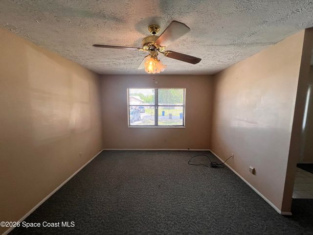1586 Wacker Avenue SE, Palm Bay, FL 32909