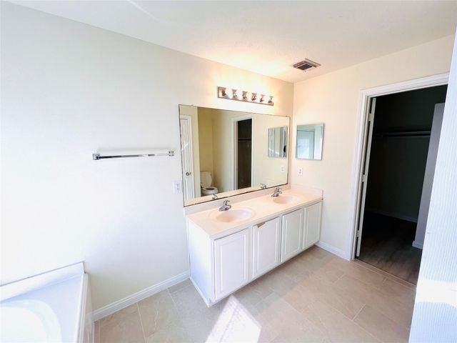 9008 Elm Drake Lane, Humble, TX 77338