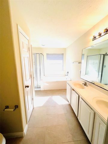 9008 Elm Drake Lane, Humble, TX 77338