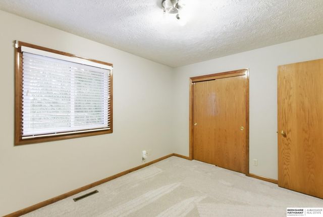 12660 Camden Avenue, Omaha, NE 68164