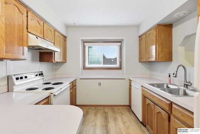 12660 Camden Avenue, Omaha, NE 68164