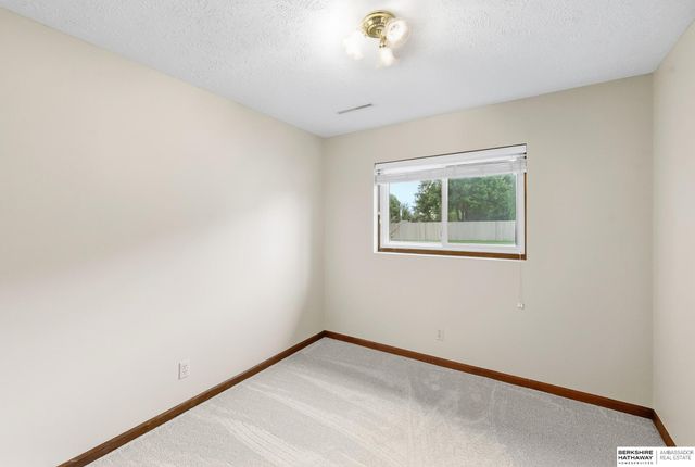 12660 Camden Avenue, Omaha, NE 68164