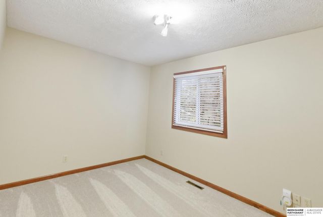 12660 Camden Avenue, Omaha, NE 68164
