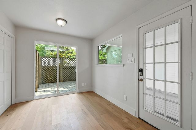 1305 Kenwood Ave, Austin, TX 78704