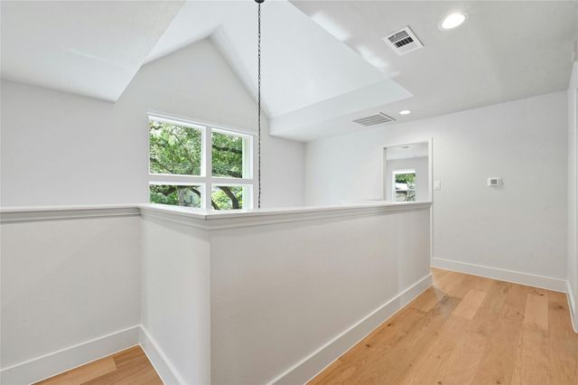 1305 Kenwood Ave, Austin, TX 78704
