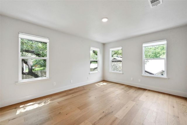 1305 Kenwood Ave, Austin, TX 78704