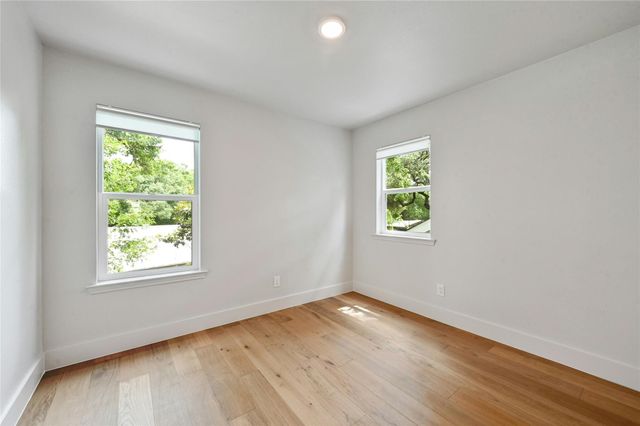 1305 Kenwood Ave, Austin, TX 78704