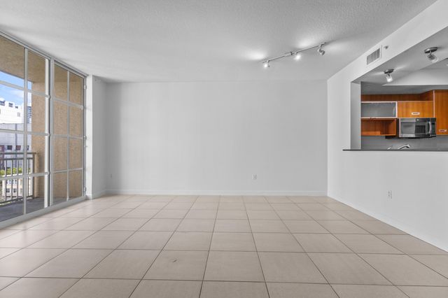 410 Evernia Street 717, West Palm Beach, FL 33401