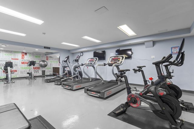 410 Evernia Street 717, West Palm Beach, FL 33401