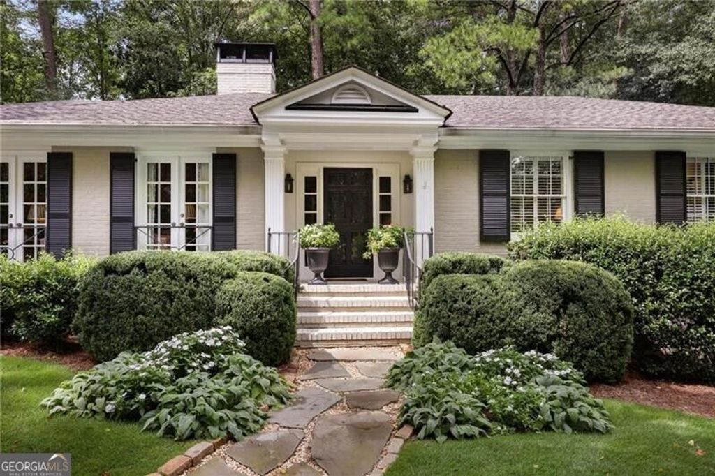 349 Pineland Road NW, Atlanta, GA 30342 — exterior