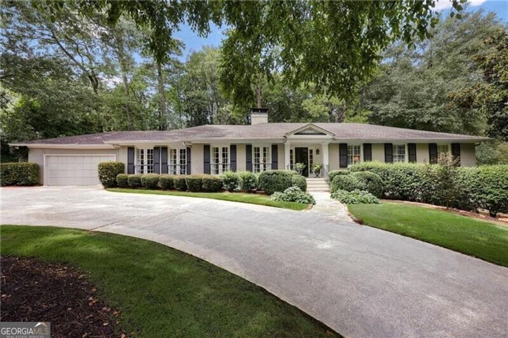 349 Pineland Road NW, Atlanta, GA 30342 — photo 2