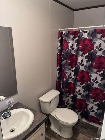 148 Anaqua Dr, Pleasanton, TX 78064