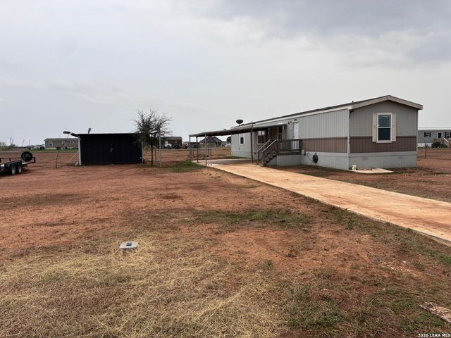 148 Anaqua Dr, Pleasanton, TX 78064