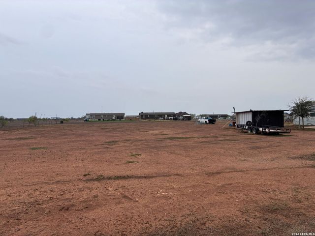 148 Anaqua Dr, Pleasanton, TX 78064