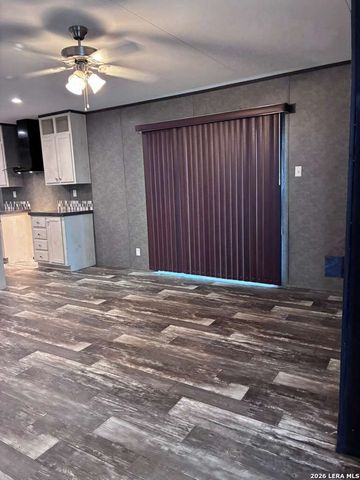 148 Anaqua Dr, Pleasanton, TX 78064