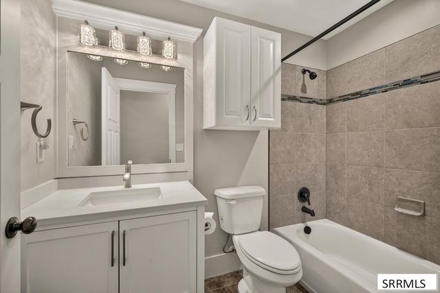 5970 Pheasant Drive, Ammon, ID 83401