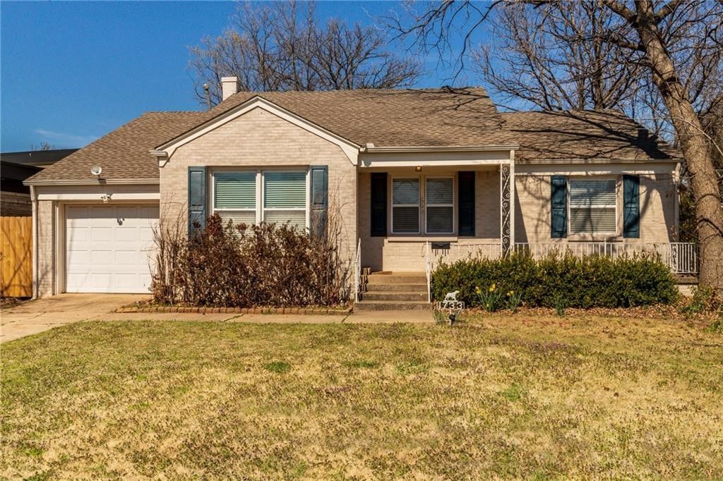 1733 NW 63rd Street, Nichols Hills, OK 73116