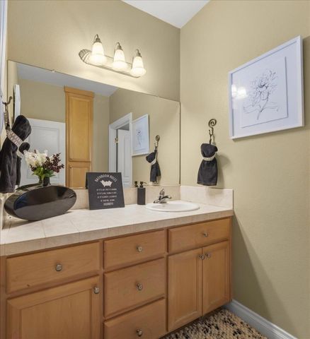 1901 Calistoga Drive, Hollister, CA 95023