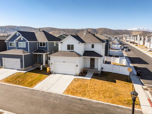 4952 E LAKE CORNER DR, Eagle Mountain, UT 84005