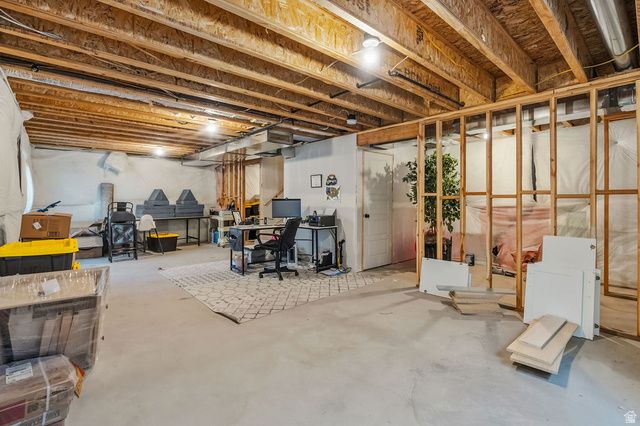 4952 E LAKE CORNER DR, Eagle Mountain, UT 84005