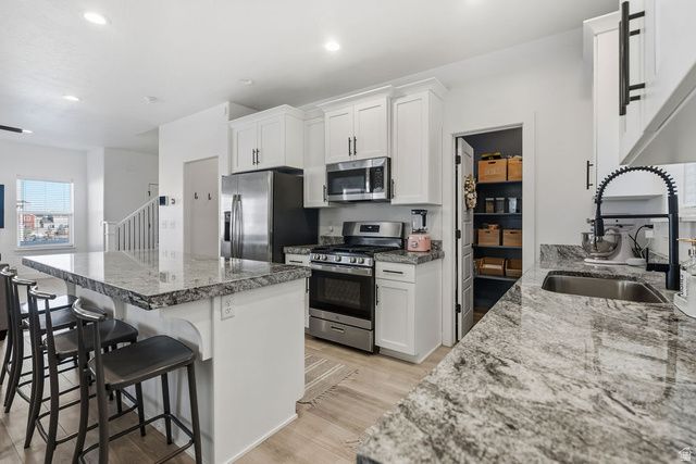 4952 E LAKE CORNER DR, Eagle Mountain, UT 84005