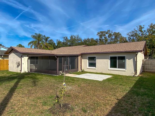 15704 COUNTRY LAKE DRIVE, Tampa, FL 33624