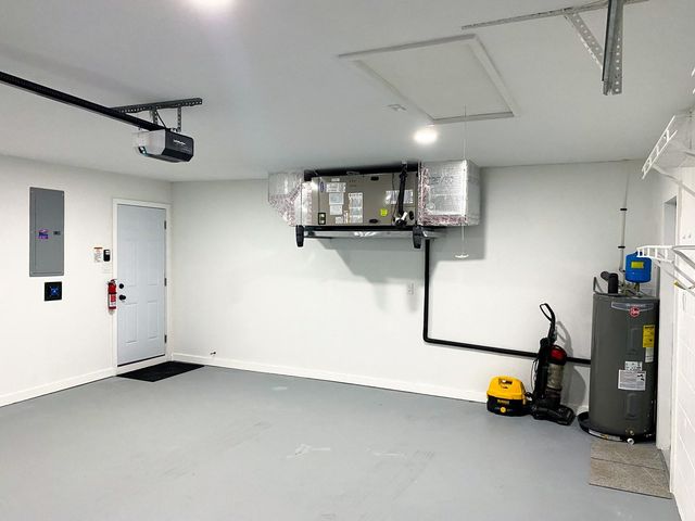 15704 COUNTRY LAKE DRIVE, Tampa, FL 33624