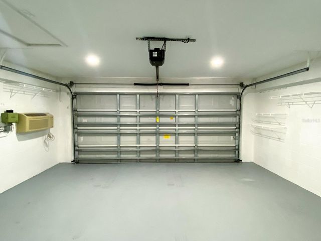 15704 COUNTRY LAKE DRIVE, Tampa, FL 33624