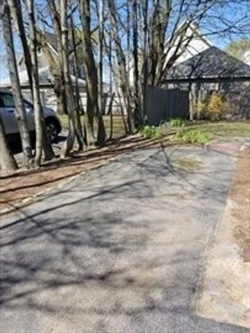 43 Harvard St 1, Winchester, MA 01890