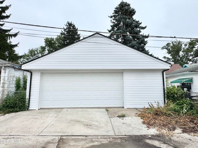 32 Allison Avenue, Toledo, OH 43605