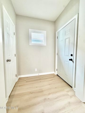 32 Allison Avenue, Toledo, OH 43605