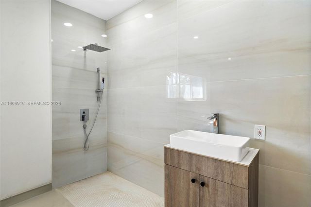 1101 S Shore Dr 0, Miami Beach, FL 33141