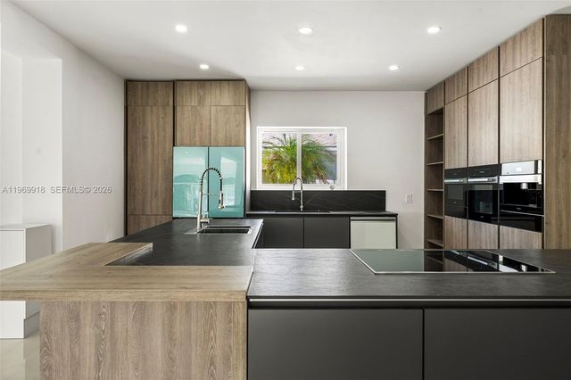 1101 S Shore Dr 0, Miami Beach, FL 33141