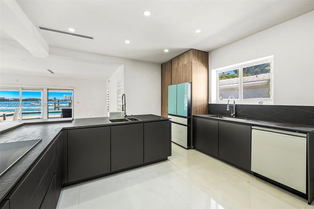 1101 S Shore Dr 0, Miami Beach, FL 33141