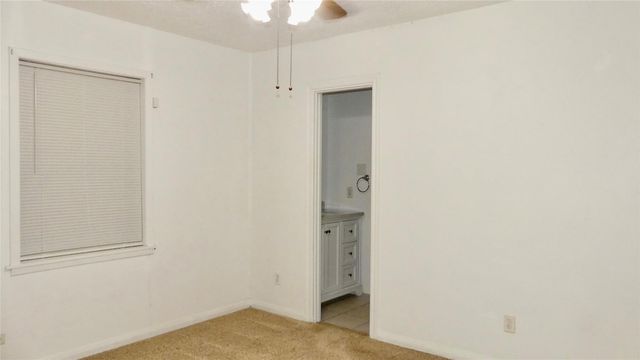 801 19th Avenue N, Texas City, TX 77590