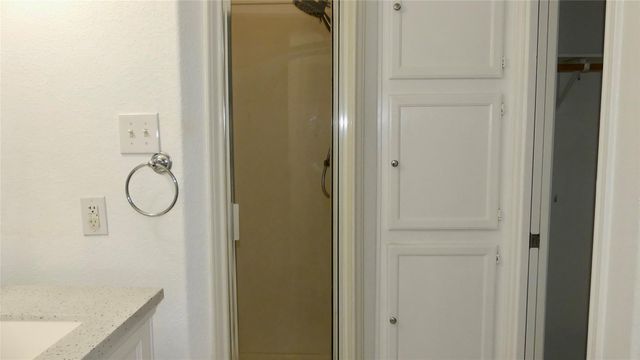 801 19th Avenue N, Texas City, TX 77590