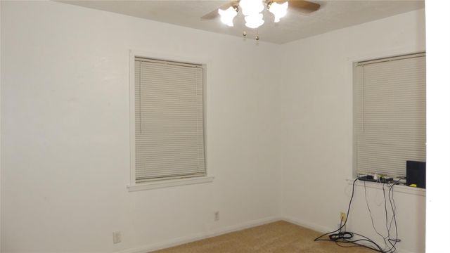 801 19th Avenue N, Texas City, TX 77590