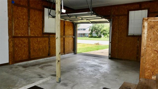 801 19th Avenue N, Texas City, TX 77590