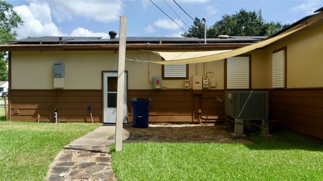 801 19th Avenue N, Texas City, TX 77590