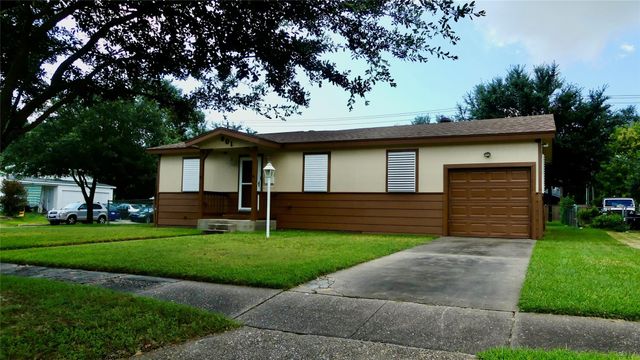 801 19th Avenue N, Texas City, TX 77590